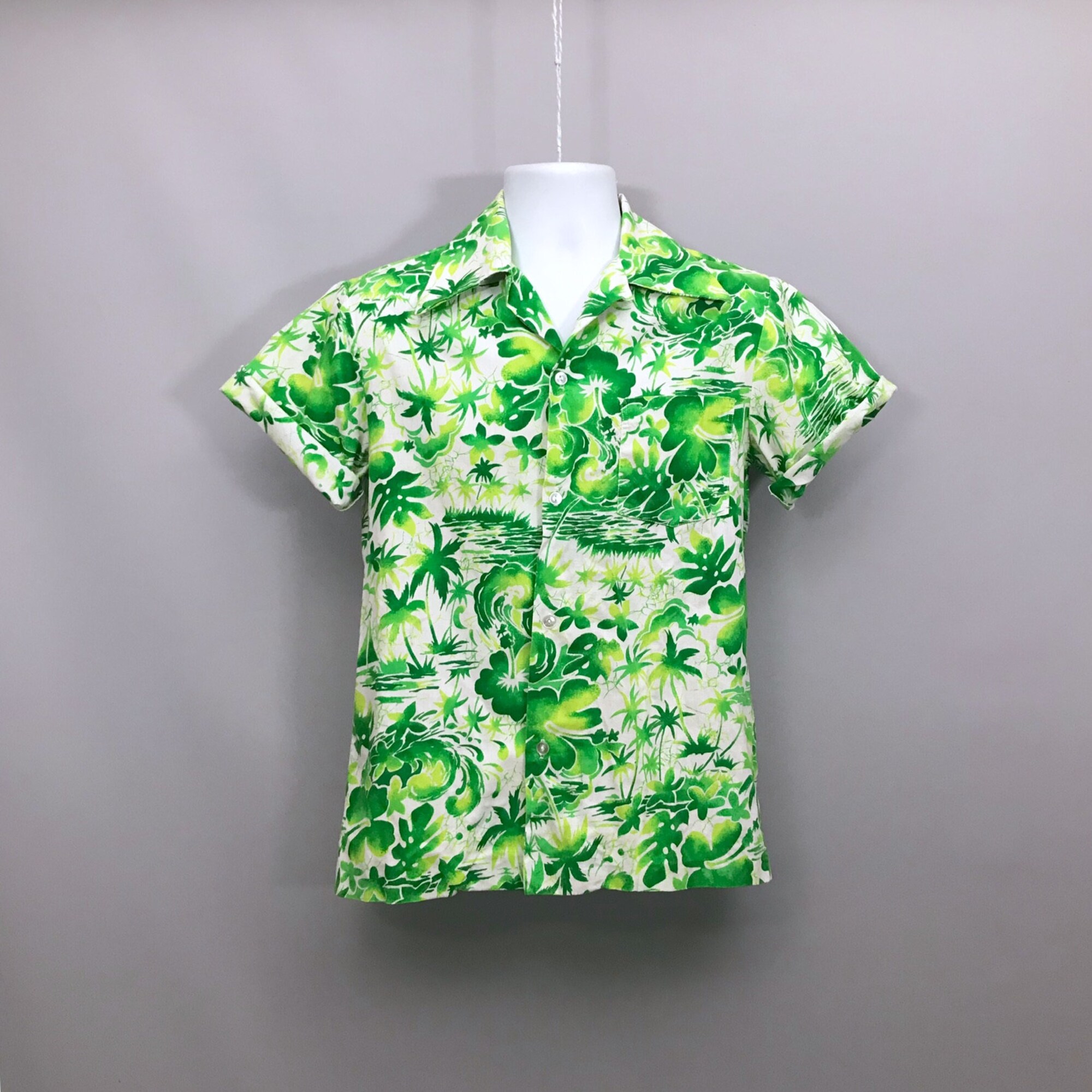 1980s Cool green and white Hawaiian shirt beach print - unisex