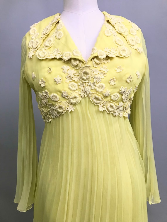 Incredible 1960s Bright yellow chiffon pleated dr… - image 3