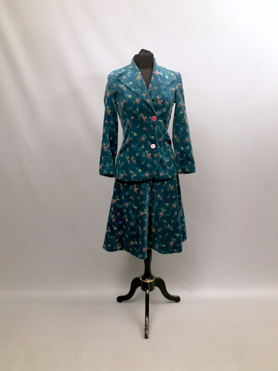 1970s Teal blue velvet 2 piece suit - skirt and j… - image 2