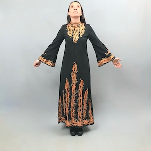 Unglaubliche 1970er Jahre Baumwolle Maxi-Kleid mit Stickerei von Ayesha