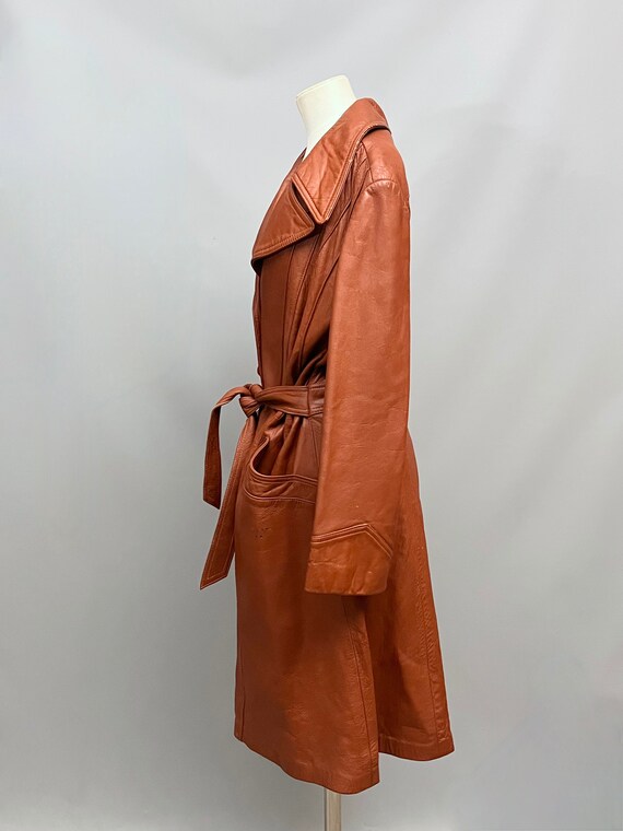 1970s Brown Leather trench coat with belt - image 9
