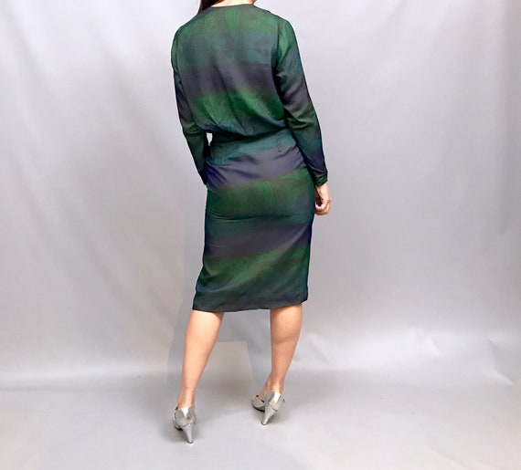 Amazing 1950s silk chiffon two piece skirt and bl… - image 10