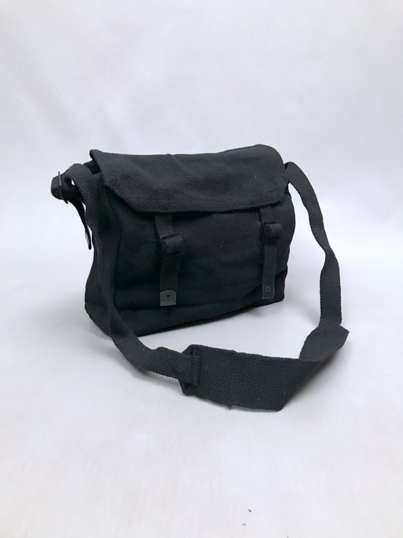 Black canvas crossbody bag discount