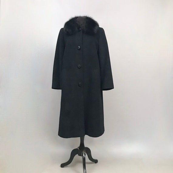 Coat with sheepskin collar discount