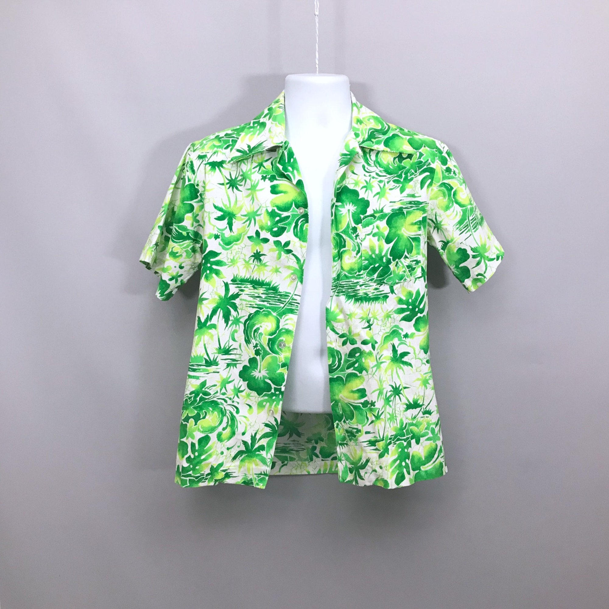 1980s Cool green and white Hawaiian shirt beach print - unisex