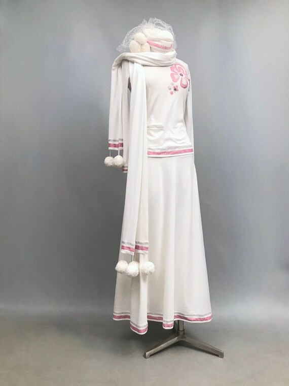 1920s winter dress Amazon.com: kayamiya Women's 1920s Cocktail Dress Beaded Embellished Great Gatsby Dresses Tassel Flapper Dress with Sleeve Beige XXL : Clothing, Shoes & Jewelry