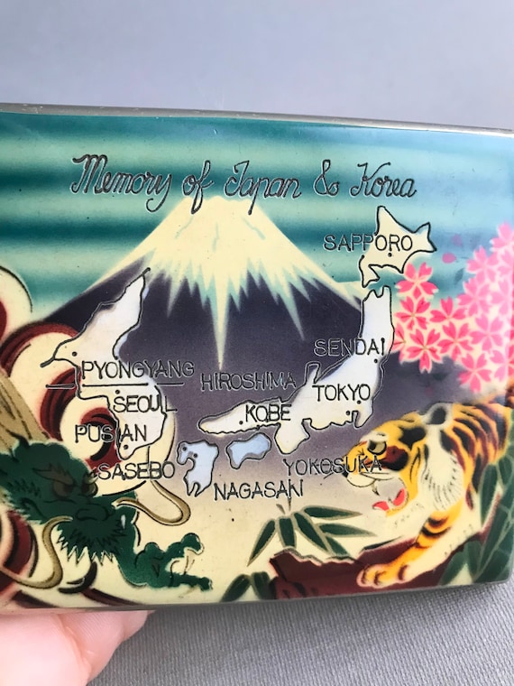 Beautiful 'memory of Japan and Korea' Design Enamelled Cigarette Case With  Fabric Bag / Mount Fuji Pictured