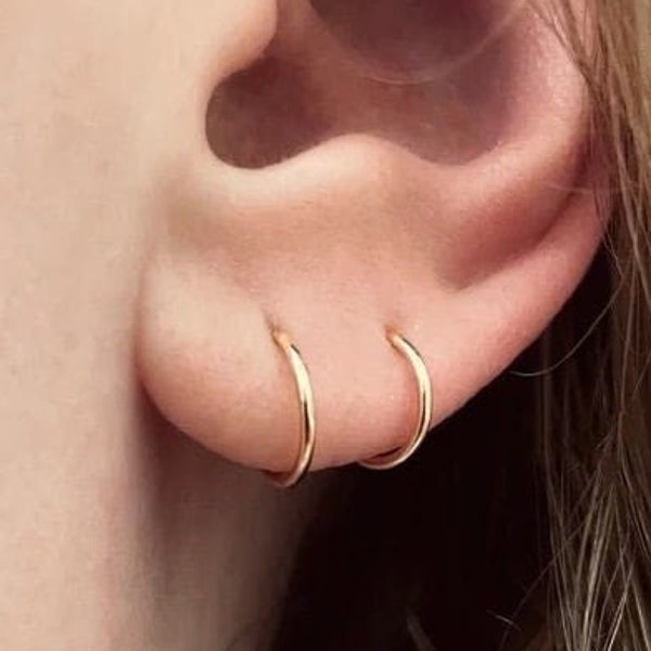 14K SOLID Gold Clicker Hoop, 20g, Available in Yellow and White Gold Cartilage Hoop, Rook, Tragus, Nose, Septum, Ear