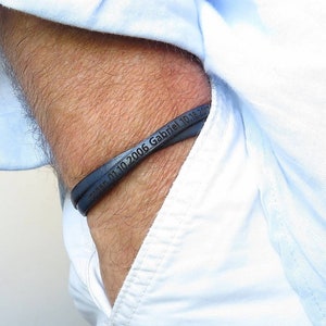 Aangepaste gegraveerde armband voor mannen Leren armband voor papa Cadeau voor mannen Gepersonaliseerde cadeaus voor mannen Kerstcadeau