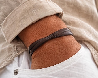 Doppelwickelarmband für Männer — Direkt auf das Leder graviert, Wunschtext | Geschenk für Papa, Mann, Freund