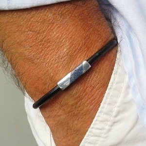 Pulsera de cuero con lapislázuli para hombre, regalo personalizado grabado para él.