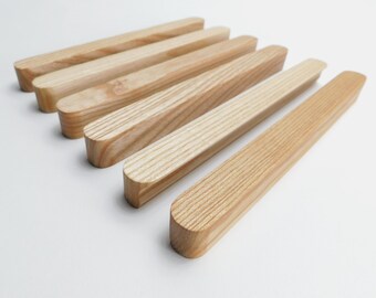 Solid Ash Kitchen and Wardrobe Handles, Customizable Light Wood Door and Drawer Pulls for Cabinets & Furniture upgrades