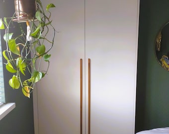 Solid Oak Kitchen Cabinet Handles, Customizable Lengths, Wooden Drawer Pulls for Kitchen, Wardrobes & Furniture, Rustic Solid Wood Handles