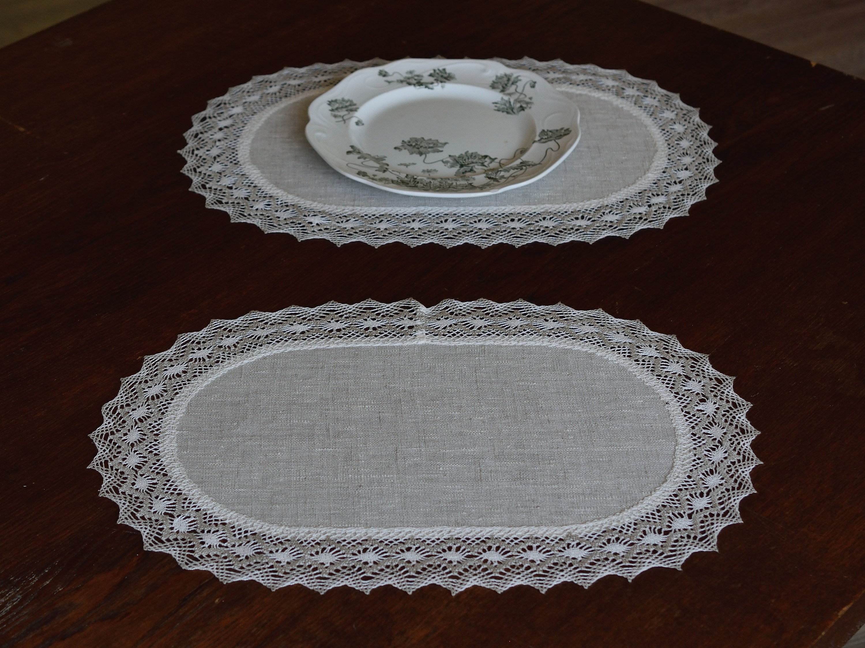 Linen and Lace Table Placemats Set of Small Cloth Doilies Dressing ...