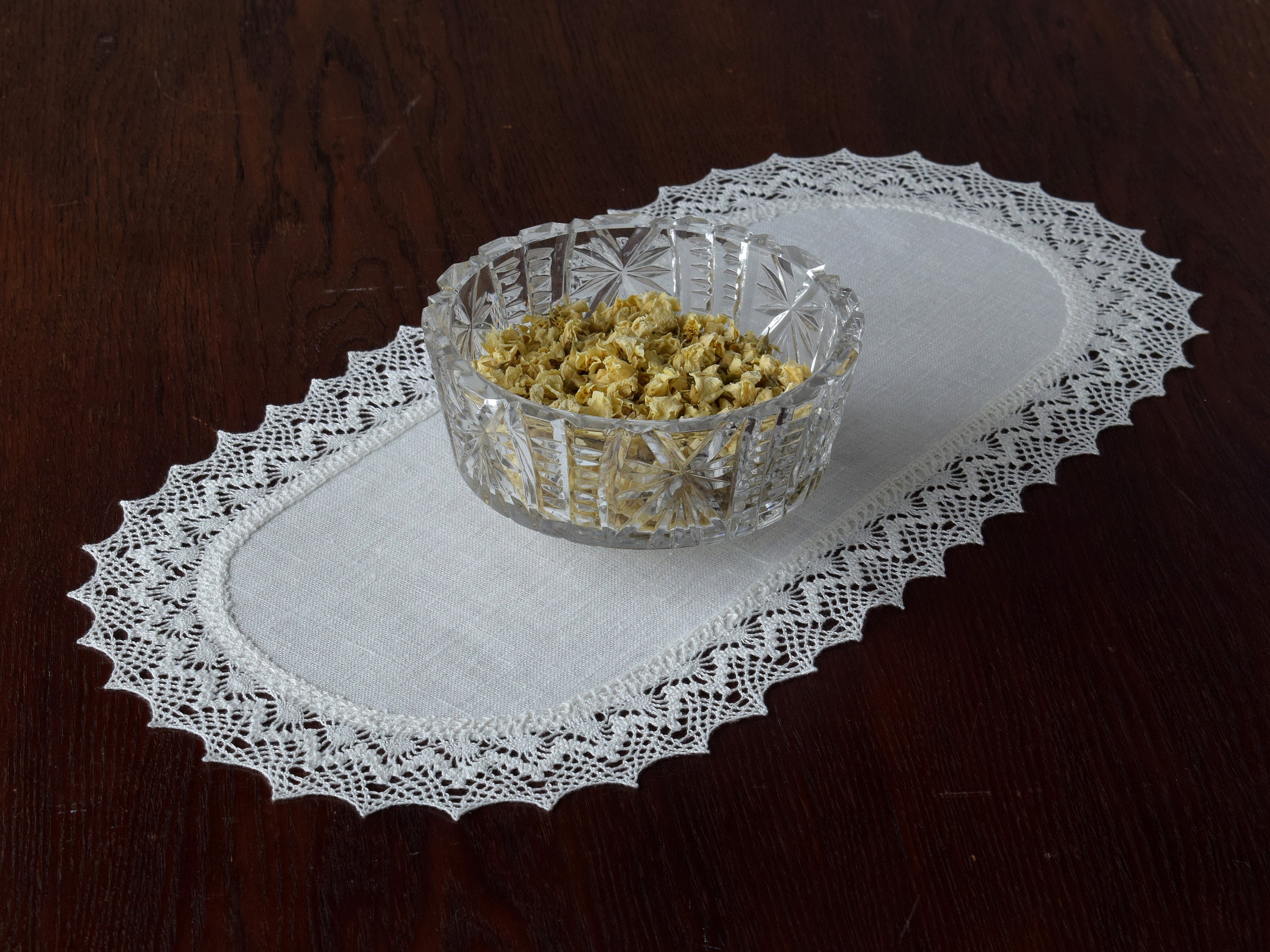 Small off White Dresser Scarf Linen and Lace Doily Table Etsy