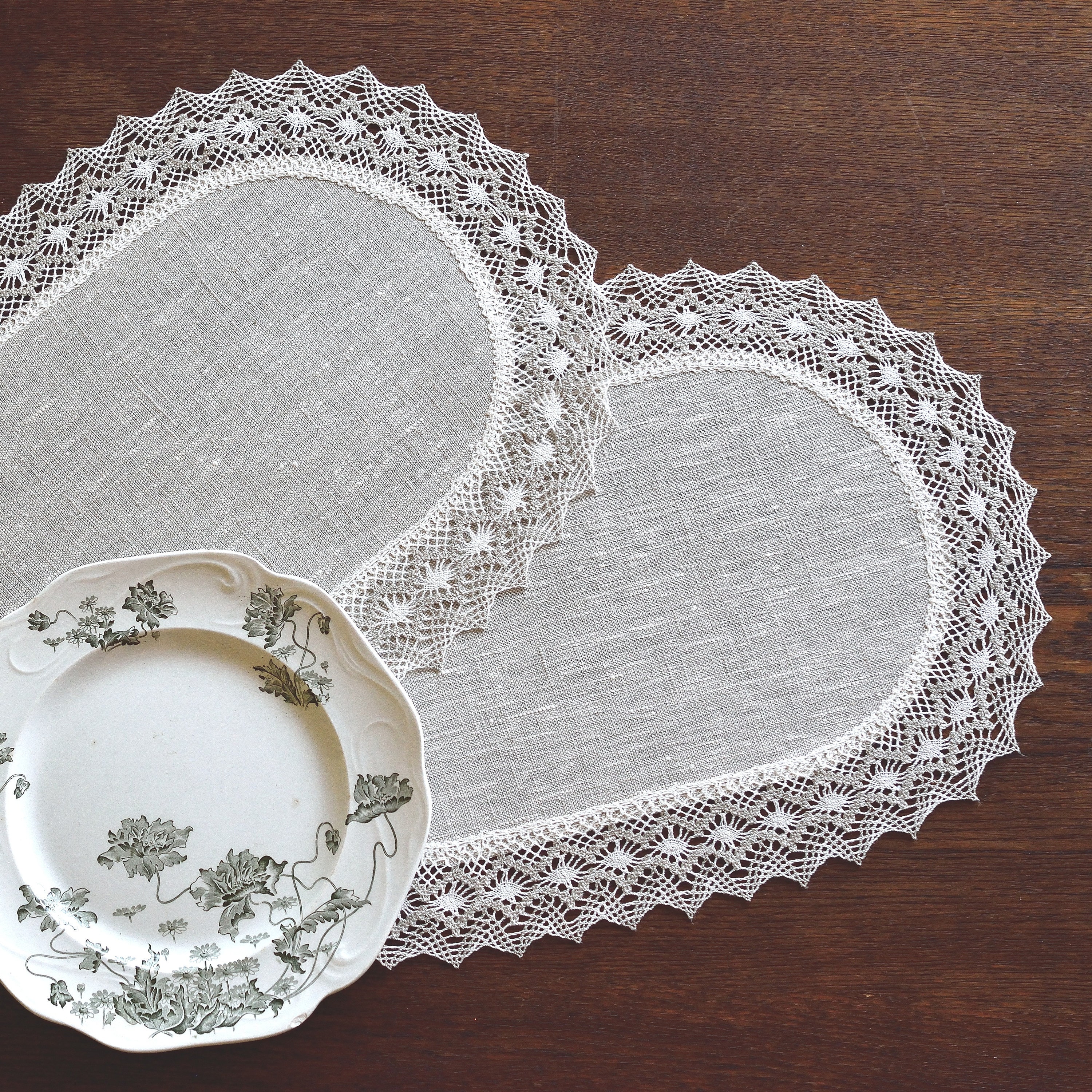 Linen and Lace Table Placemats Set of Small Cloth Doilies Dressing ...