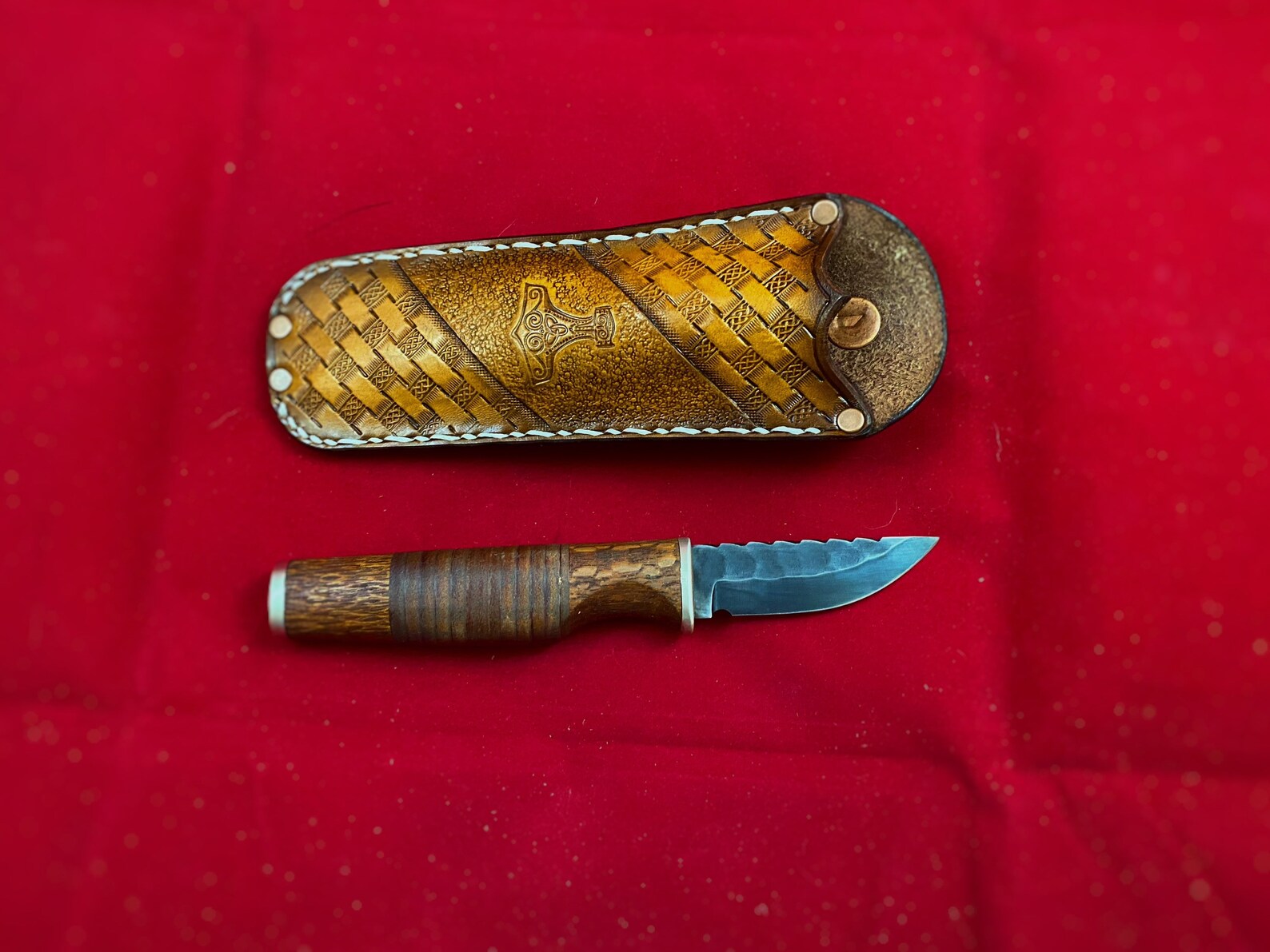 Custom edc puukko neck / belt knife and hand tooled leather Etsy