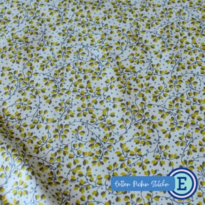 Carte postale en tissu Liberty des Highlands, bleuets sauvages A, tissu Lasenby 100 % coton pour des projets de création de vêtements et de courtepointe classique.