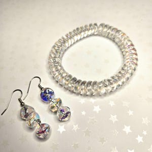 Jewelry Set of Aurora Borealis Wavy Glass Sparkling Frosty Ice Sculpture Easy Stretch Bracelet and Matching Earrings Winter Wonderland Vibe