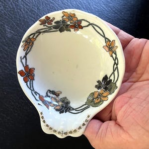 OPC Scalloped Handle Dessert Dish Syracuse a Nice Pair     GSB