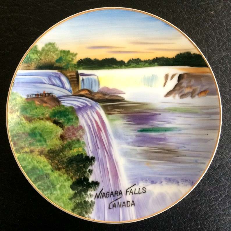 Niagara Falls Canada Vintage Souvenir Collectible Souvenir Plate collectors plate Hand Painted early Plate FREE Plate Hanger Upon Request