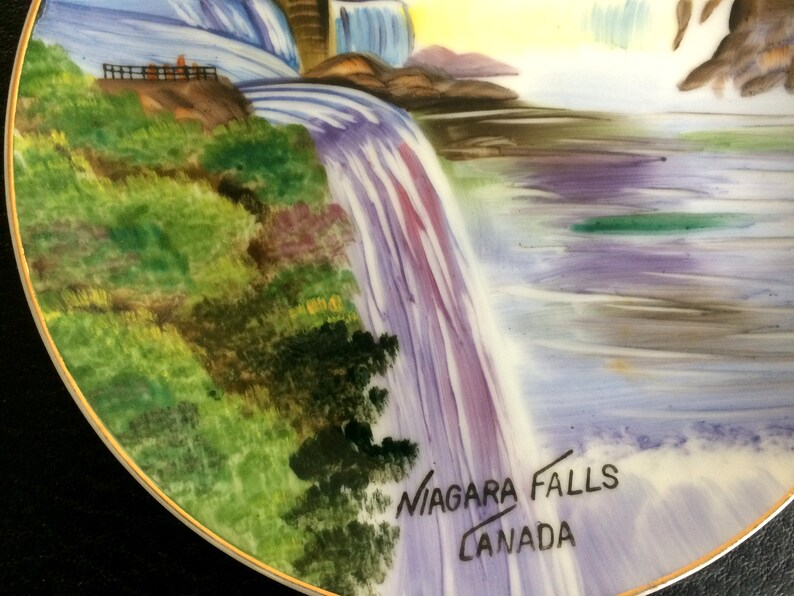 Niagara Falls Canada Vintage Souvenir Collectible Souvenir Plate collectors plate Hand Painted early Plate FREE Plate Hanger Upon Request