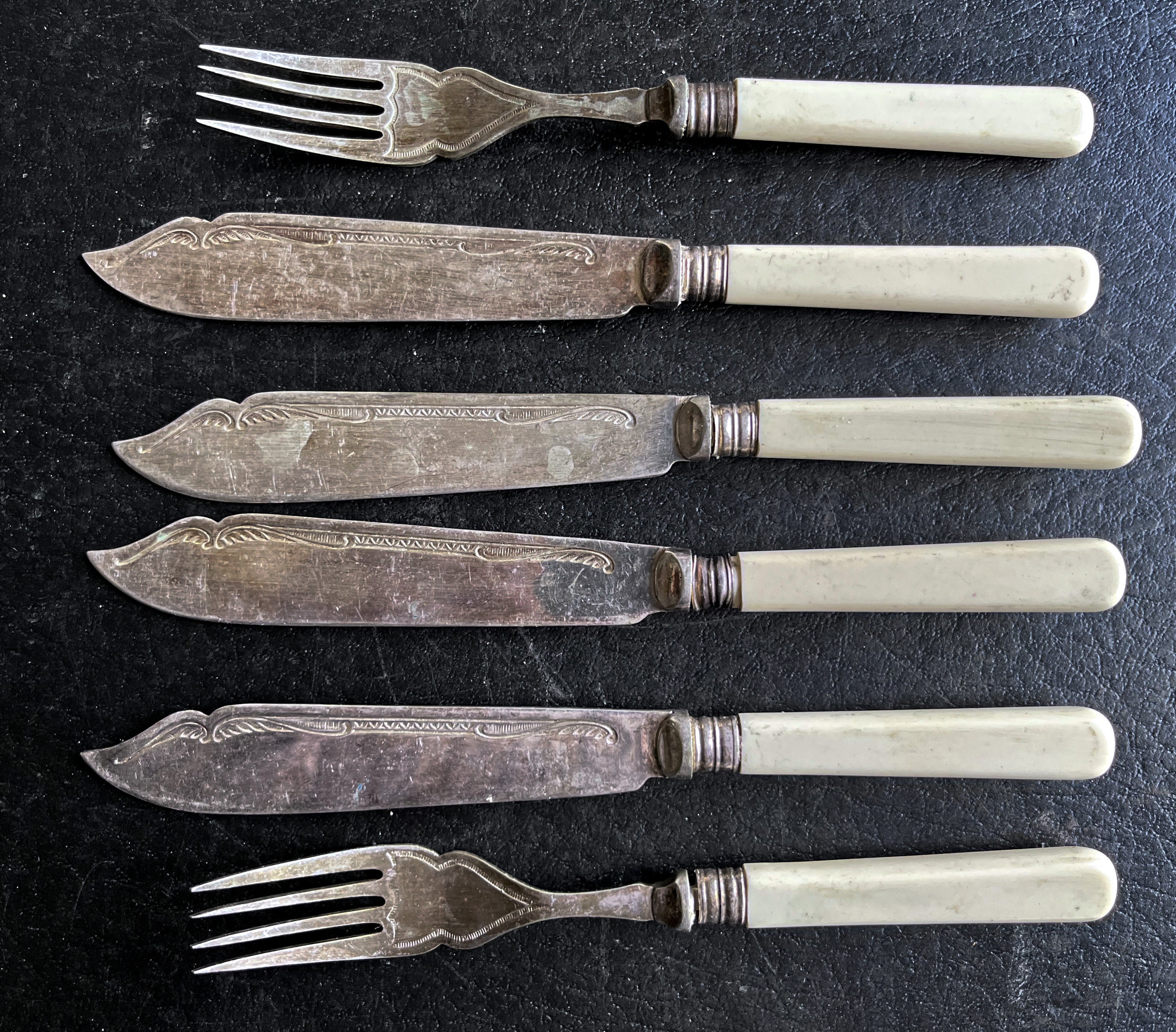 Vintage Fish Eaters Cutlery Set White Handles Knives and Forks Marked B17 Etsy