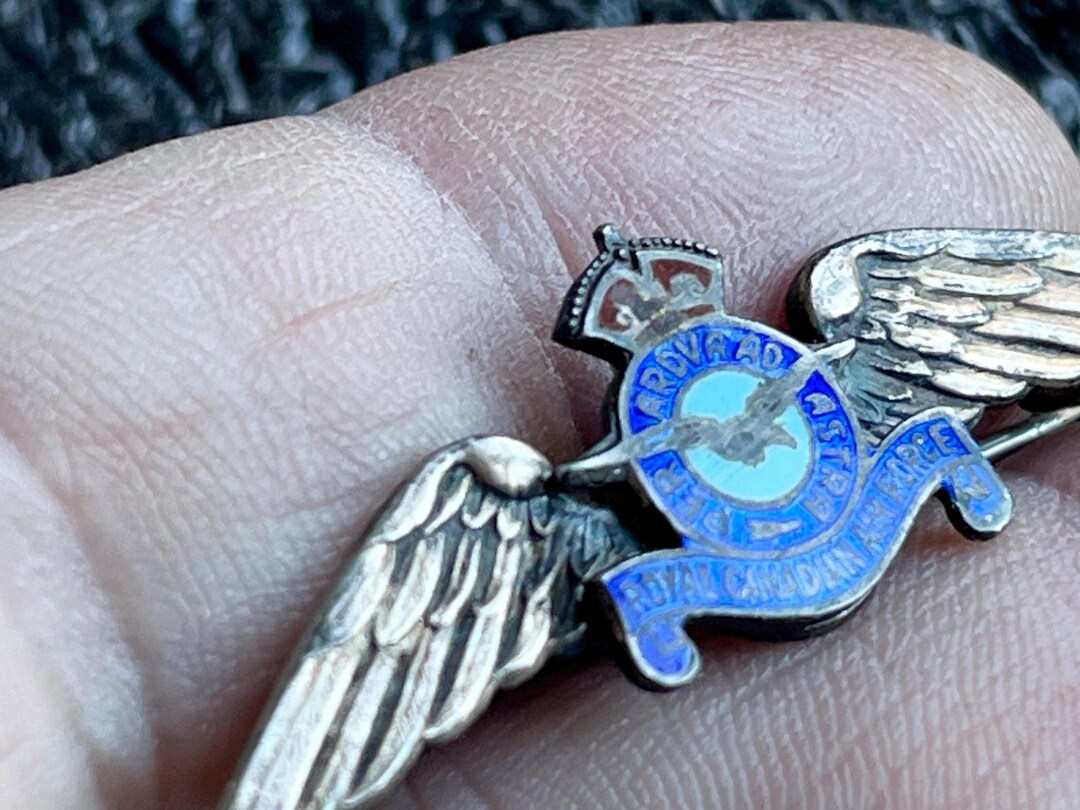 Royal Canadian Air Force Sweetheart Wing - Gold Filled /enameled RCAF ...