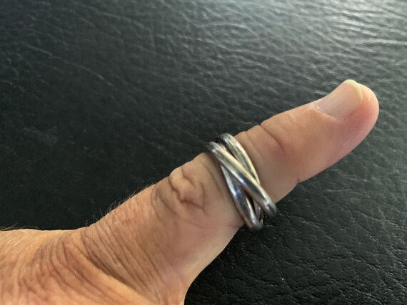 Sterling Ring Interlocking Ring Triple Band about… - image 4