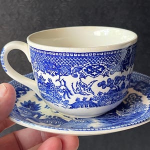 Blue Willow Cup and Saucer Set Made in Japan Set of Six Vintage