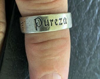 Anel de Pureza Anel Pureza Anel Murni Também em chinês e hebraico H522