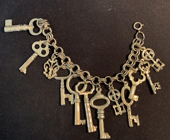 Lets See Which Key to my Heart Ultimate Key Silve… - image 1