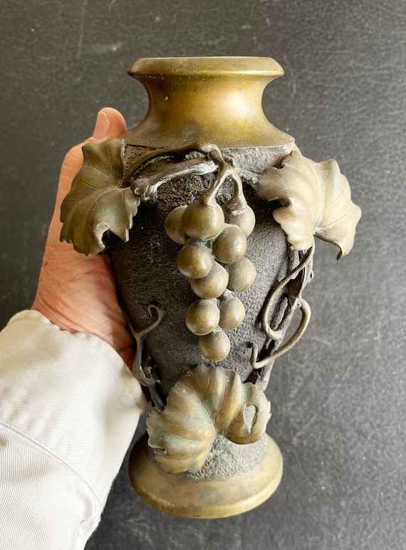 ぶどうと葉の装飾の陶器花瓶 瑠璃金蝕ぶどう 28cm花器