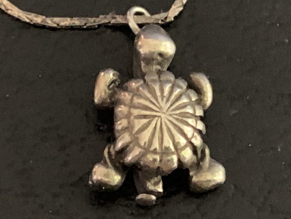 Turtle on a Sterling Silver Chain Was In a Box Wi… - image 3