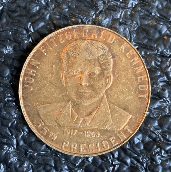 John F Kennedy 35th President - Gold Tone Metal –A Little Larger