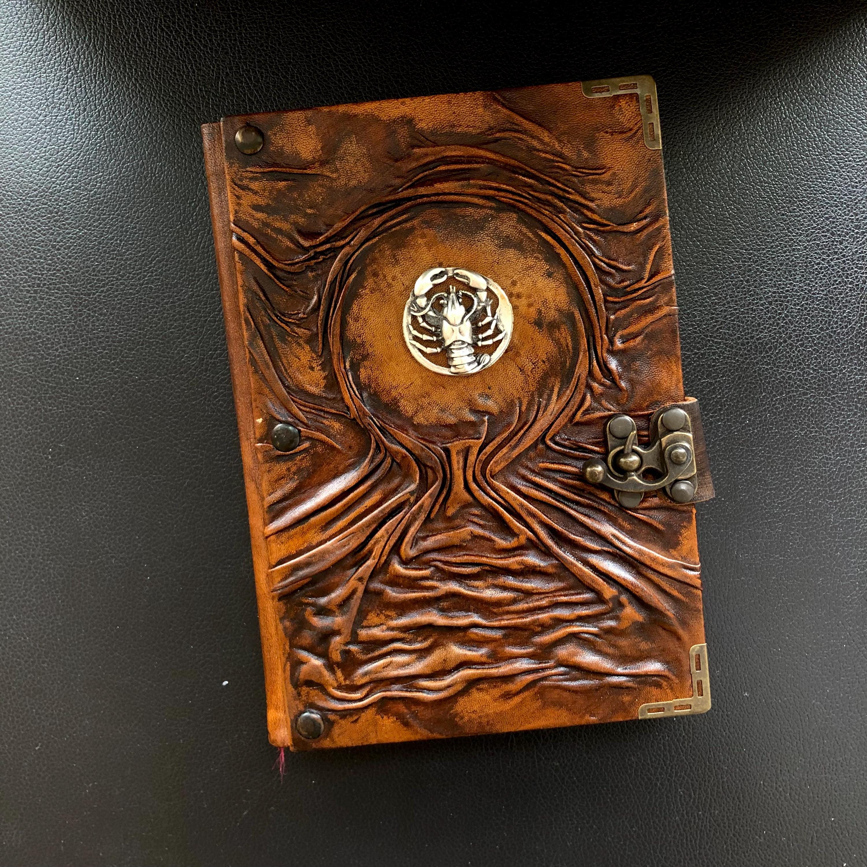 Cancer Zodiac Leather Journal – Astrological Notebook with Cancer – Personalized Gift for Cancer Sign – Leather Diary for Moon Children