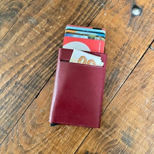 Cartera desplegable de cuero rojo, tarjetero de metal, billetera cosida a mano