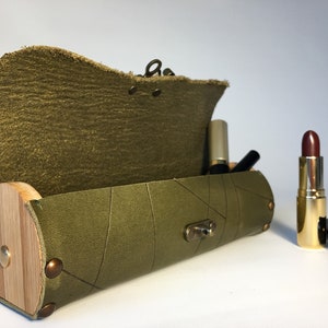 Handcrafted Leather Makeup Bag: Minimalist Travel Cosmetic Pouch