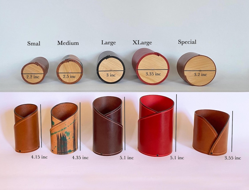 K&ouml;nnte beinhalten: Ein Set mit 10 Bleistifthaltern aus Leder in verschiedenen Gr&ouml;&szlig;en und Farben. Die Halter sind aus braunem, rotem und braunem Leder gefertigt und haben ein Kreuzmuster. Die Halter sind mit ihrer Gr&ouml;&szlig;e in Zoll gekennzeichnet: Klein (2,2 Zoll), Mittel (2,5 Zoll), Gro&szlig; (3 Zoll), XL (3,35 Zoll), Spezial (3,2 Zoll), 4,15 Zoll, 4,35 Zoll, 5,1 Zoll, 5,1 Zoll und 3,55 Zoll.
