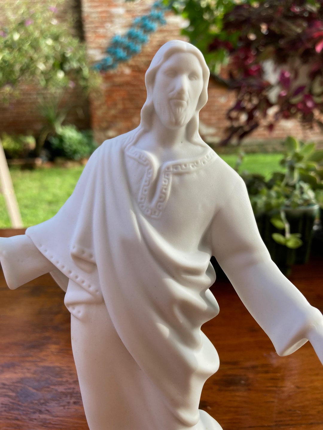 Vintage White Ceramic Jesus Figure Ceramic Christ Decoration White