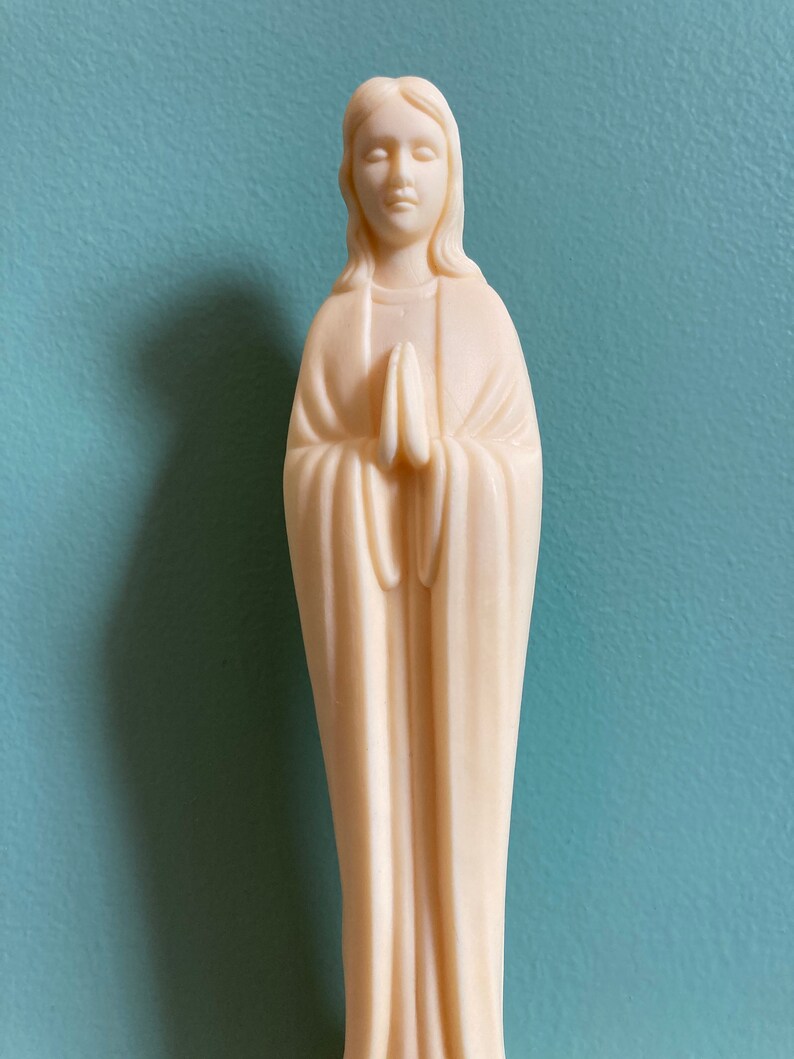 Vintage Resin 8 Tall Virgin Mary Statue Madonna | Etsy