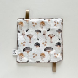 Crinkle Mini, Crinkle, Mini, Mini Lovey, Noise, Sensory Mini, Faux Fur, Baby Mini, Neutral, Crinkle Paper, White Noise, Mushroom, Taupe