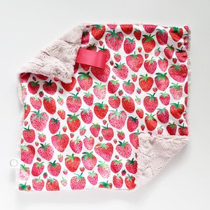 Strawberry Watercolor Minky Lovey, Faux Fur Lovey, Blush Lovey, Strawberry Lovey, Mint Lovey, Pink Lovey, Girl Lovey, Berry Lovey, Red Lovey 画像 2