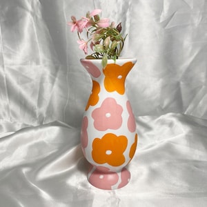 Funky Floral Bud Vase / Planter, Ceramic Small Flower Vase, Aesthetic Room Decor, Colorful Home Decor, Eclectic Cute Dopamine Decor Gift