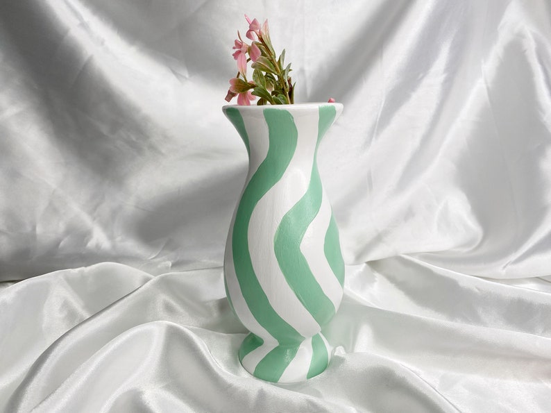 Green Pastel Bud Vase / Planter, Small Vase, Cute Ceramic Vase, Aesthetic Room Decor, Pastel Home Decor, Danish Pastel Flower Vase, Ceramics