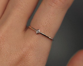 Princess Cut Diamond Wedding Band / Rhombus Diamond Wedding Ring / Unique Wedding Band / Minimalist Wedding Ring / Diamond Anniversary Ring