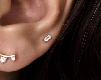Mini Baguette Screw Back Stud Earring, Dainty Baguette Lab Grown Diamond Earring, 14K Solid Gold Diamond Stud Piercing, Single Stud or Pair