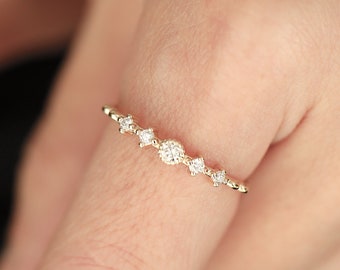 Lab Grown Diamond Ring, 14K Gold Minimalist Diamond Band, 5 Stone Lab Diamond Ring, Dainty Stacking Ring, Everyday Diamond Ring