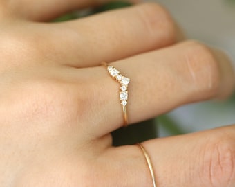 Lab Grown Diamond Stacking Ring, Chevron Lab Diamond Band, Minimalist Diamond Ring, Dainty 14K Gold Diamond Band, Delicate Engagement Band