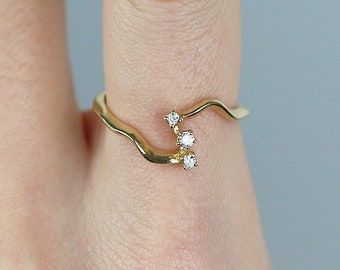 Diamond Ring, 3 Diamonds Wedding Ring, Prong Set Diamond Ring, 14K Solid Gold Diamond Ring, Unique Diamond Ring, Diamond Engagement Ring